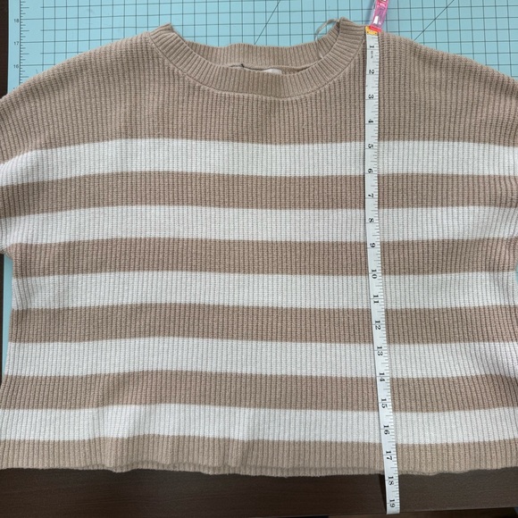 Sincerely Jules Brown and White Striped Cropped Sweater Sz S - Picture 6 of 7